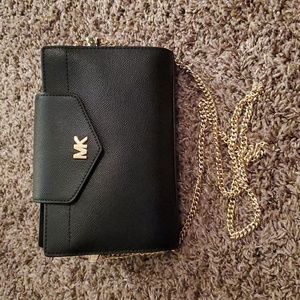 Michael Kors Convertible Crossbody Clutch Black
